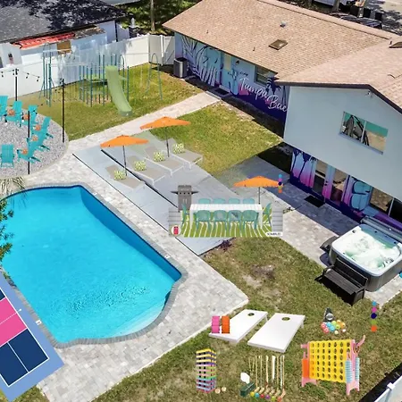 Heated Pool-Hottub-Selfie Wall-Game Room-Playset Tampa Exterior photo